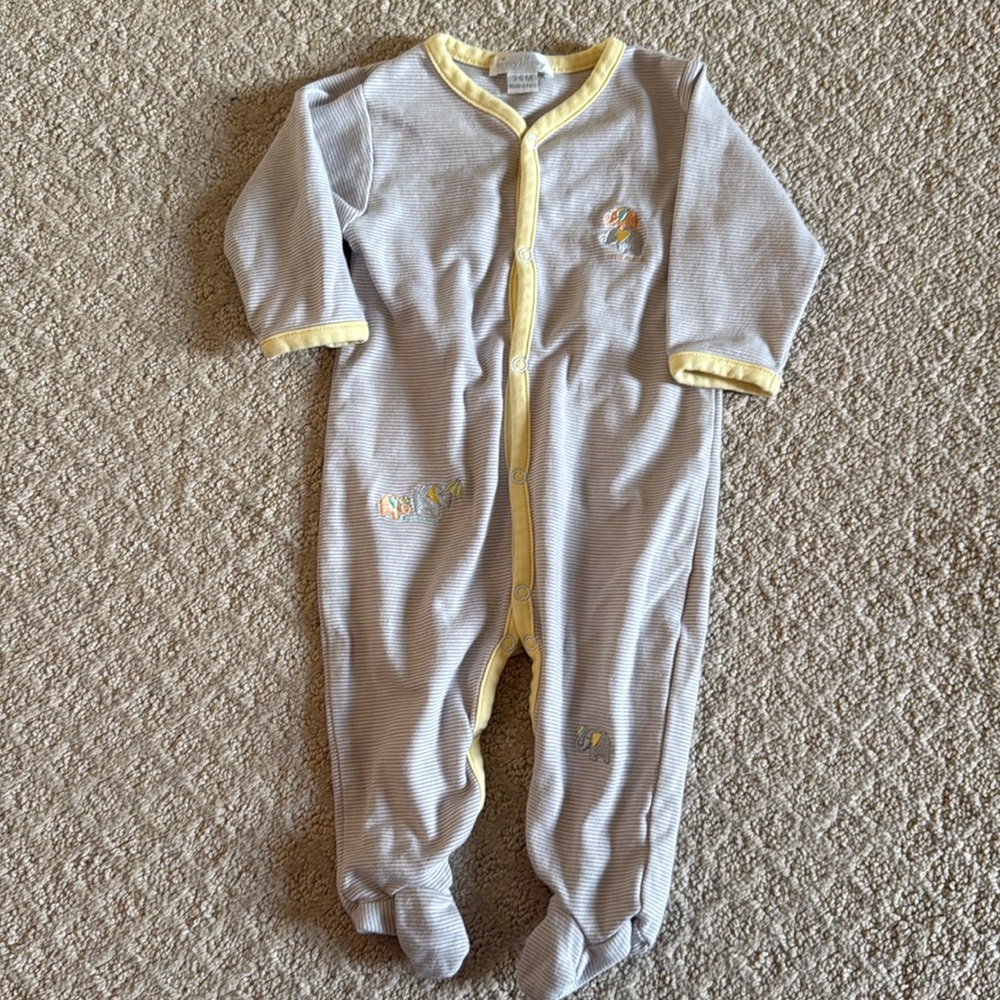 Kissy kissy 3-6 elephant stripe footed pajamas pima cotton like new